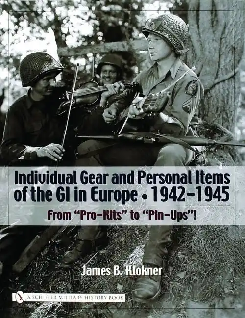 Individual Gear And Personal Items Of The Gi In Europe | 0:e upplagan Sänkt pris